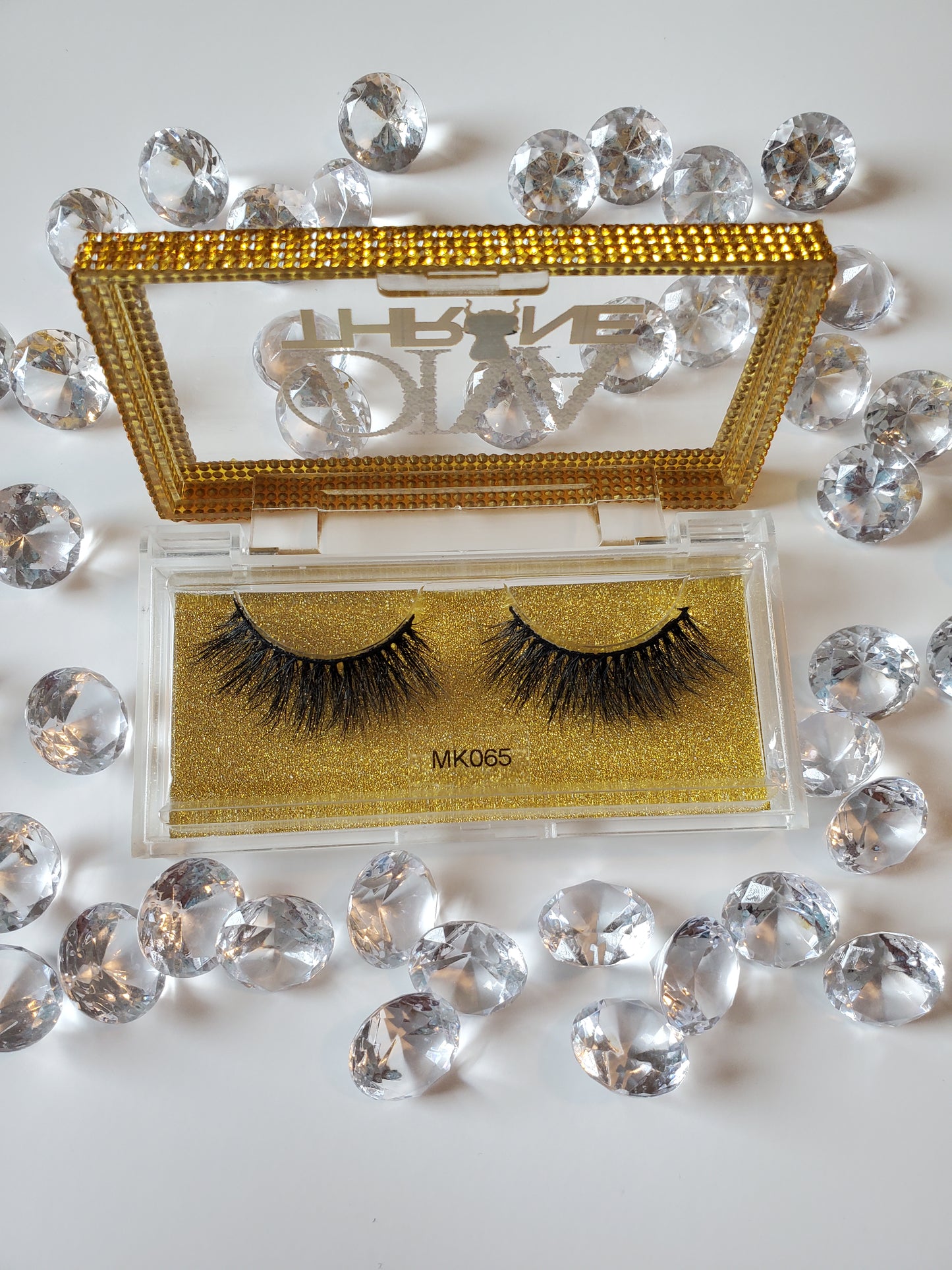 LOVE ME DIVA 18MM MINK EYELASHES MK-065