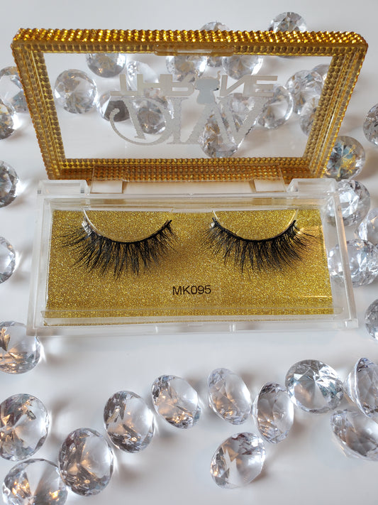 CLASSY DIVA MINK EYELASHES 15MM MK-095