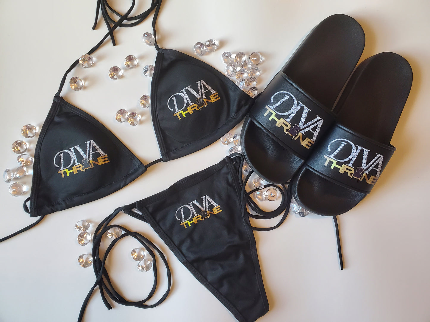 DIVA THRONE SIGNATURE SWIMSUIT